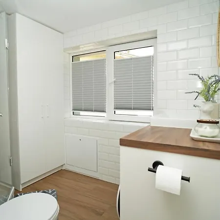 Downhill With A Private Terrace Διαμέρισμα *