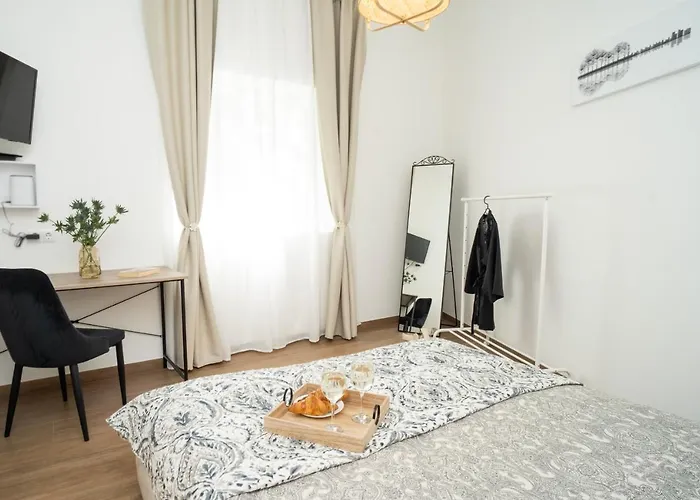 Downhill With A Private Terrace Appartamento