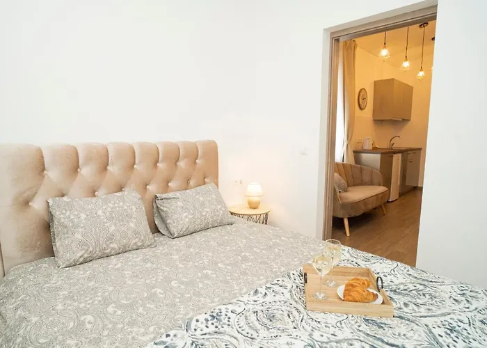 Downhill With A Private Terrace Appartamento